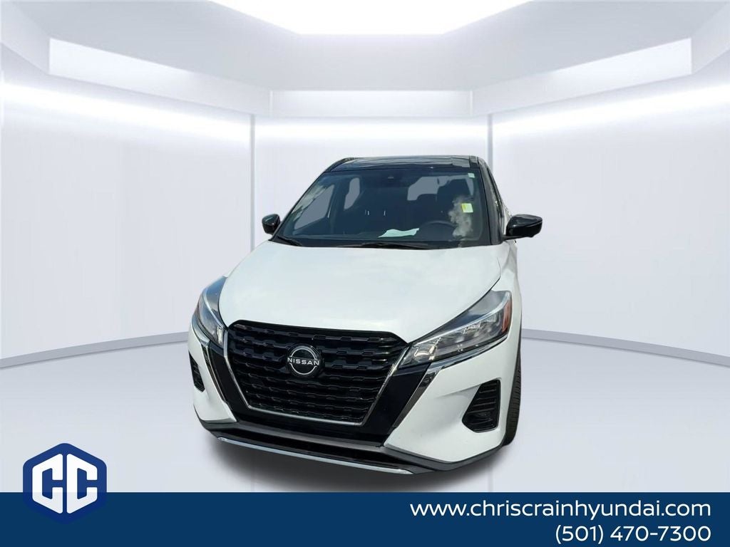 2023 Nissan Kicks SR