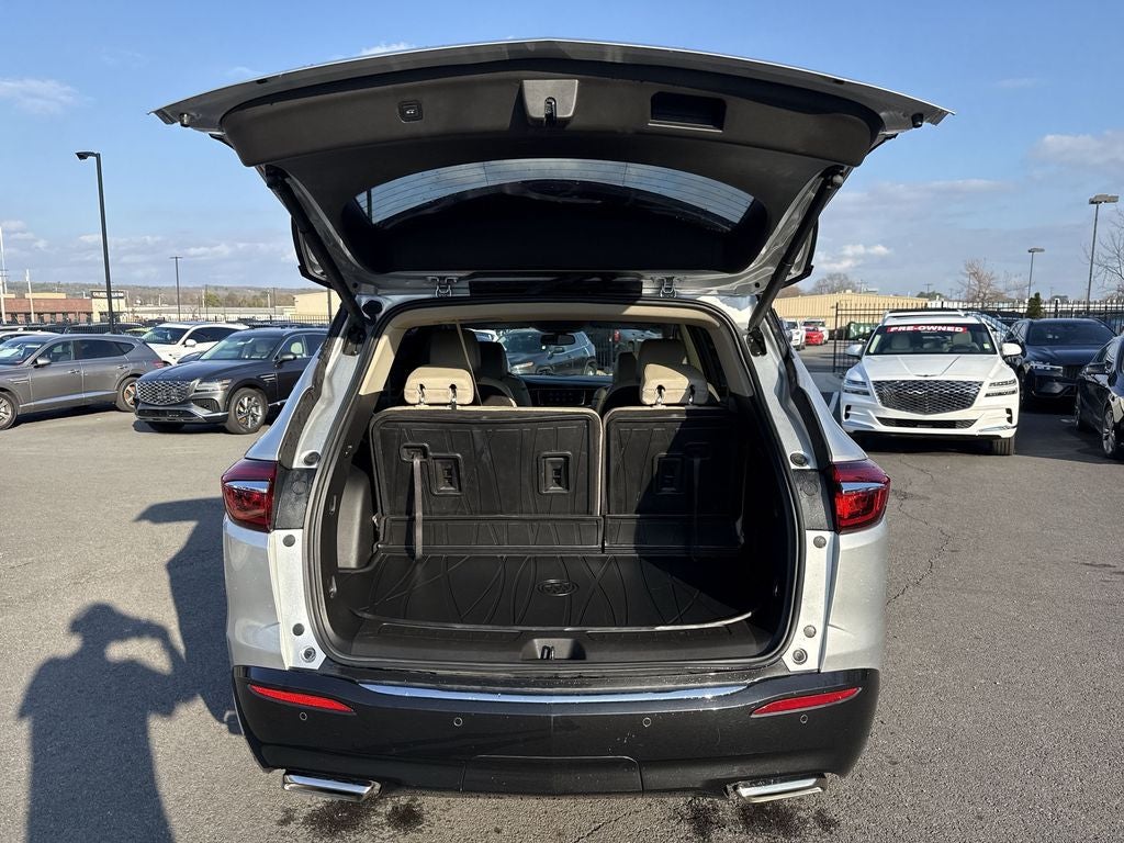 2021 Buick Enclave Essence