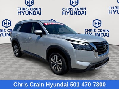 2025 Nissan Pathfinder SL