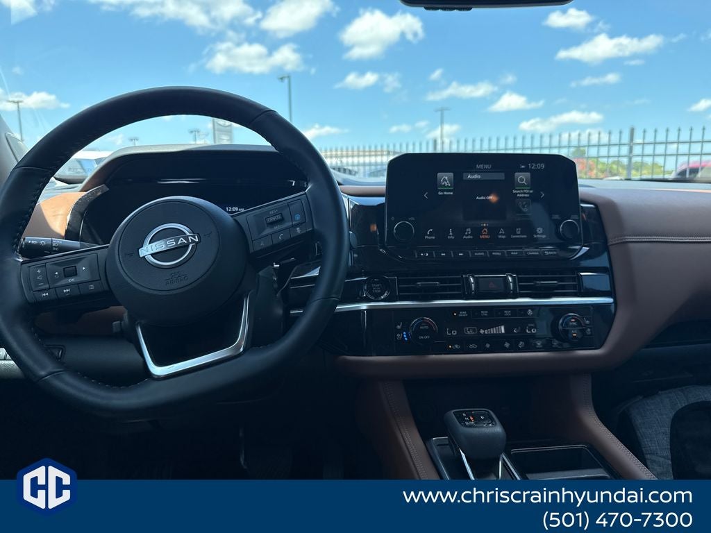 2025 Nissan Pathfinder Platinum