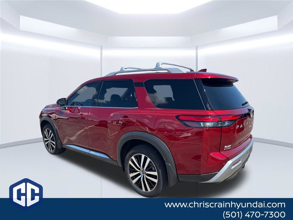 2025 Nissan Pathfinder Platinum