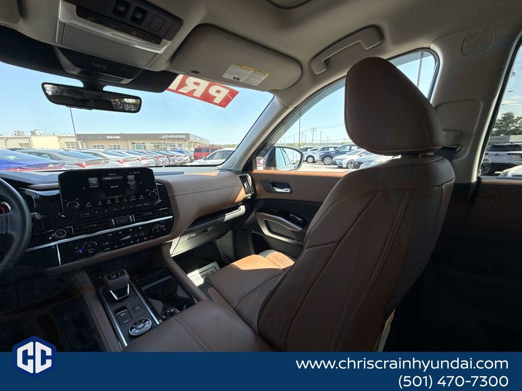 2023 Nissan Pathfinder Platinum