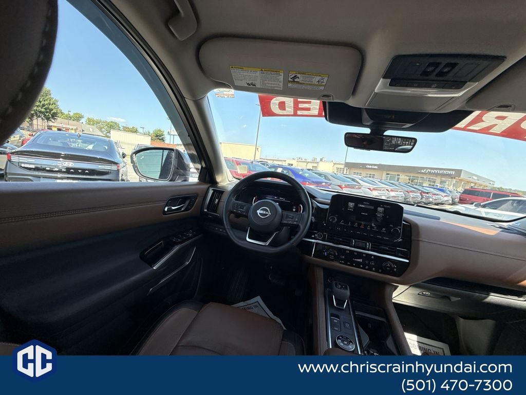 2023 Nissan Pathfinder Platinum