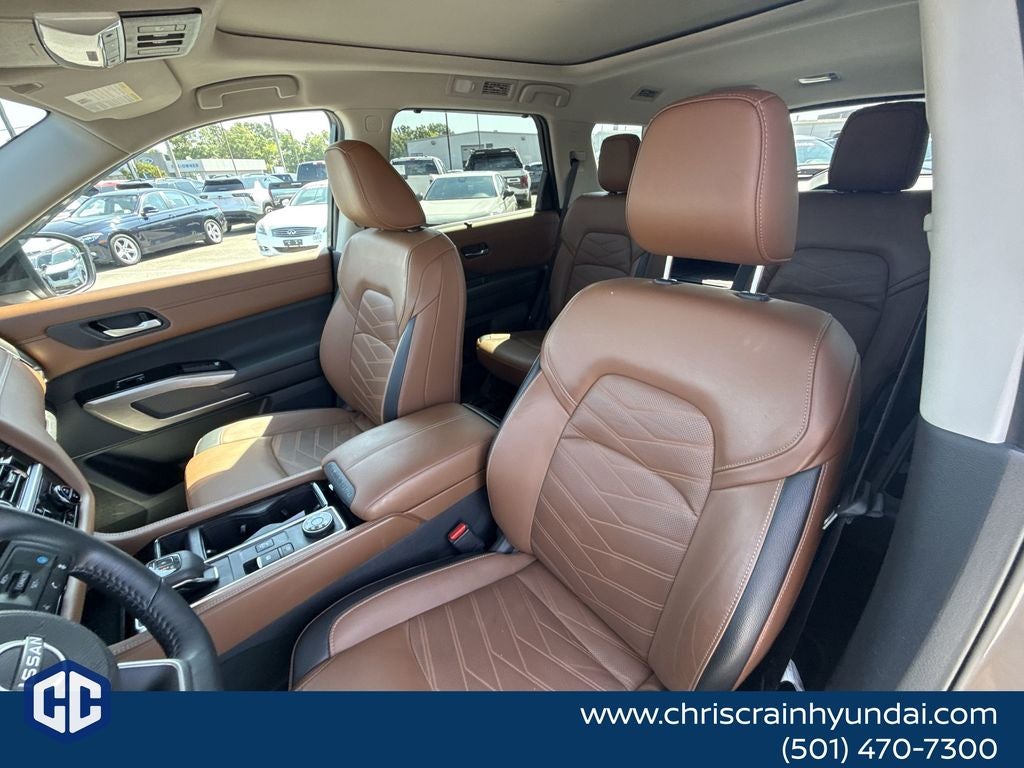 2023 Nissan Pathfinder Platinum