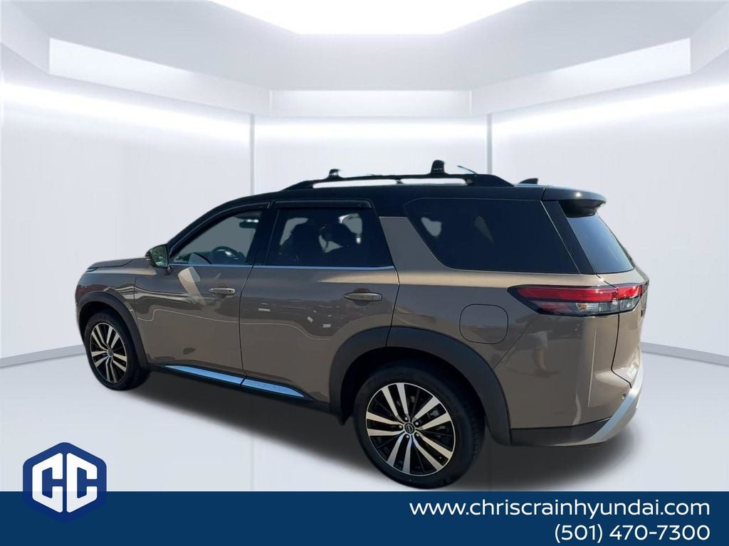 2023 Nissan Pathfinder Platinum