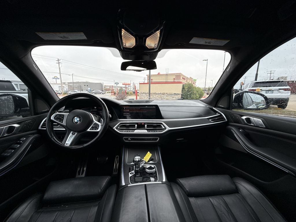 2022 BMW X7 M50i