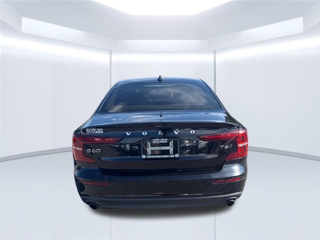 2020 Volvo S60 T6 Momentum