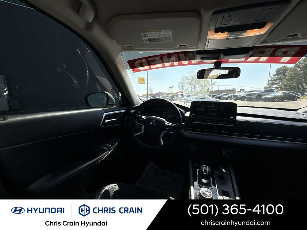 2024 Mitsubishi Outlander SE