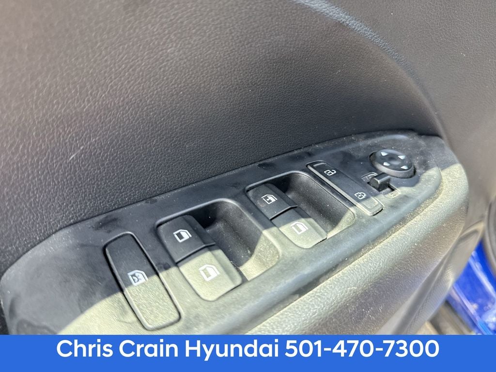 2025 Hyundai Venue SE