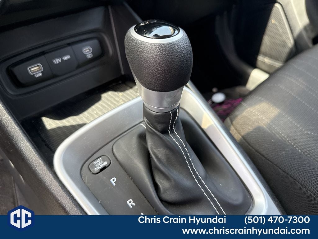 2025 Hyundai Venue SE