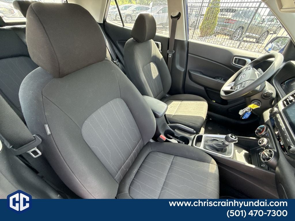 2025 Hyundai Venue SE