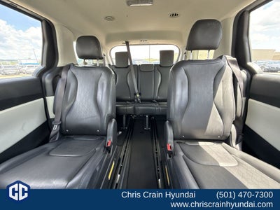 2023 Kia Carnival LX Seat Package