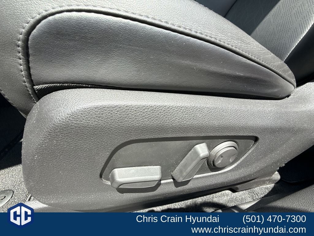 2023 Kia Carnival LX Seat Package