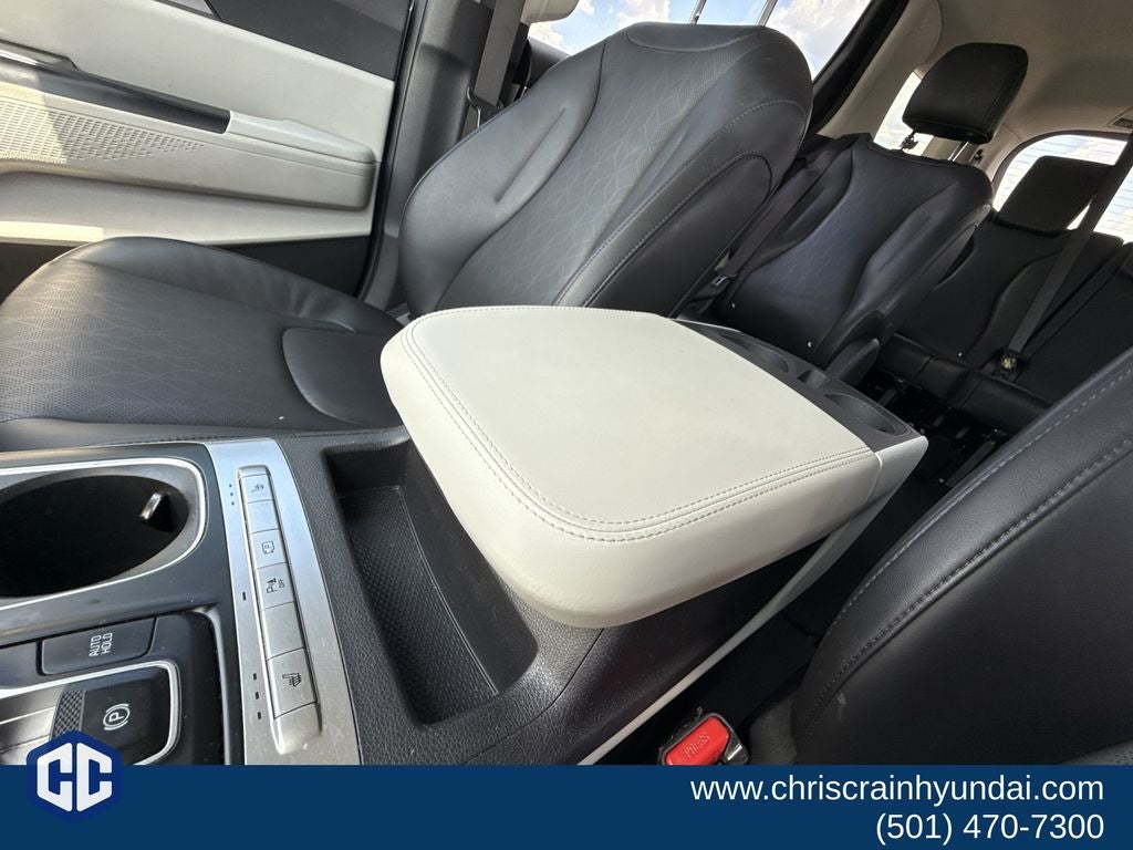 2023 Kia Carnival LX Seat Package