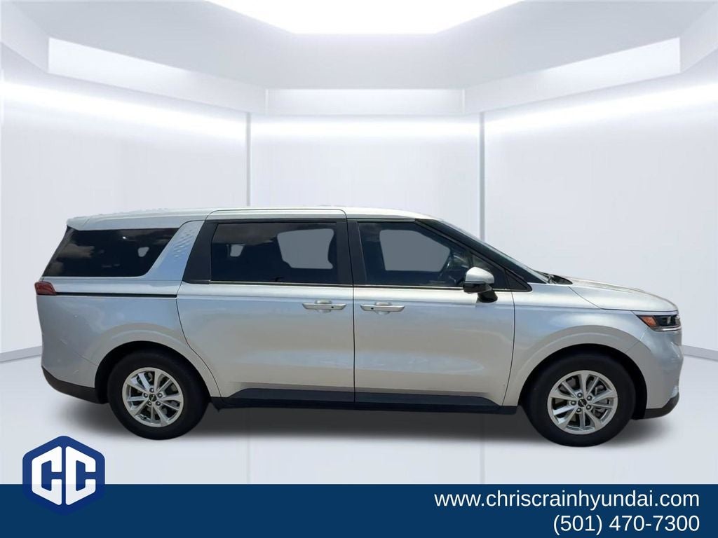 2023 Kia Carnival LX Seat Package