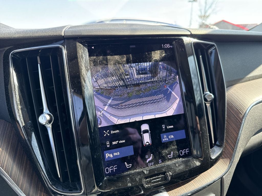 2021 Volvo XC60 T5 Momentum