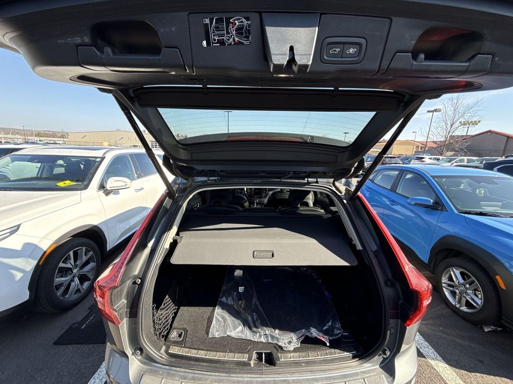 2021 Volvo XC60 T5 Momentum