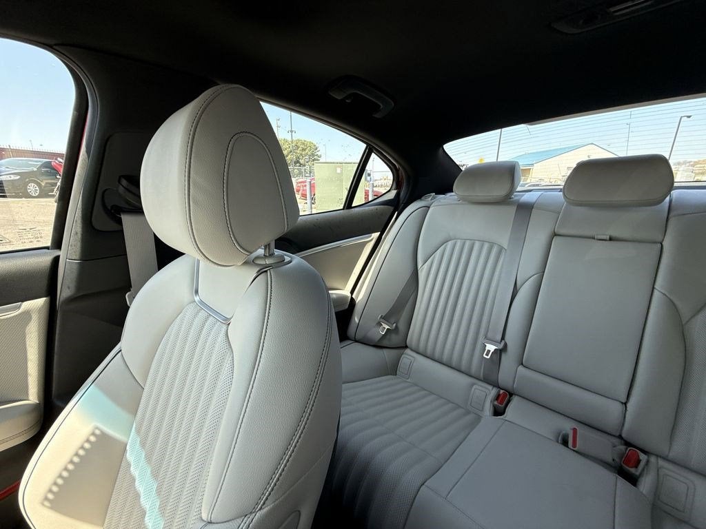 2026 Genesis G70 3.3T SPORT PRESTIGE