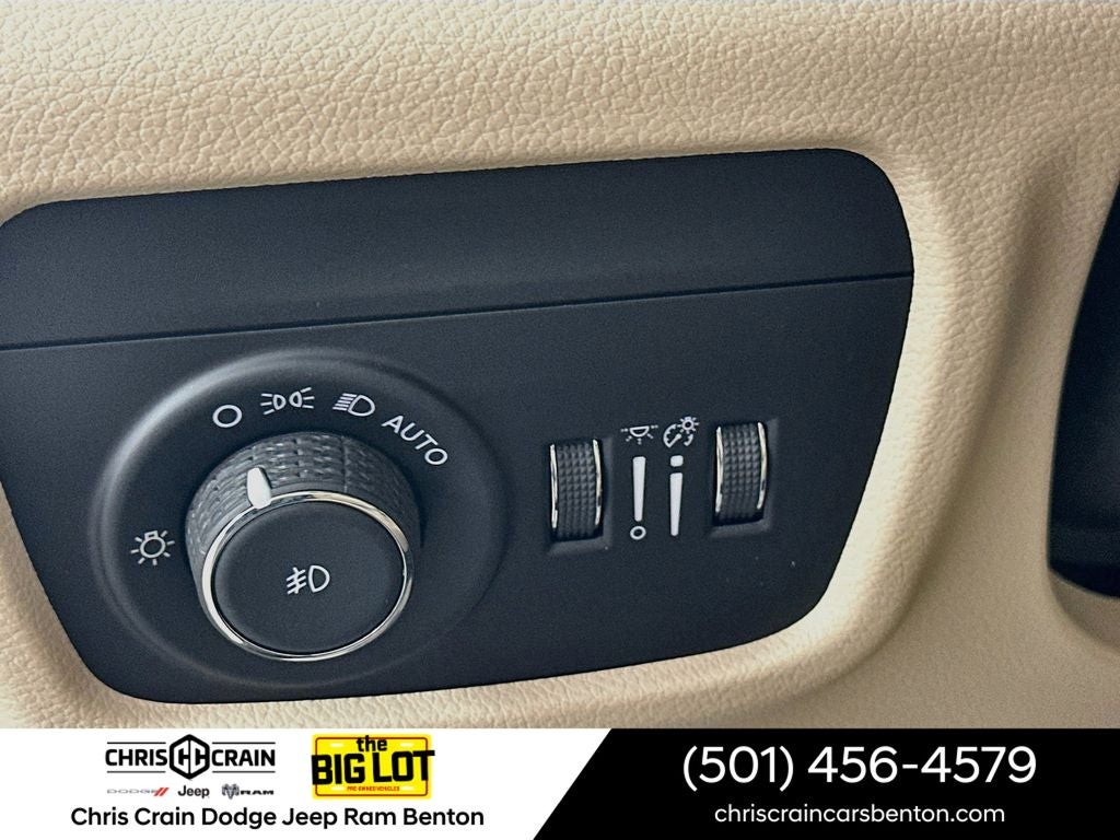 2023 Jeep Grand Cherokee Limited 4x2