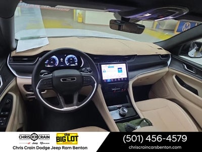 2025 Jeep Grand Cherokee Limited 4x2