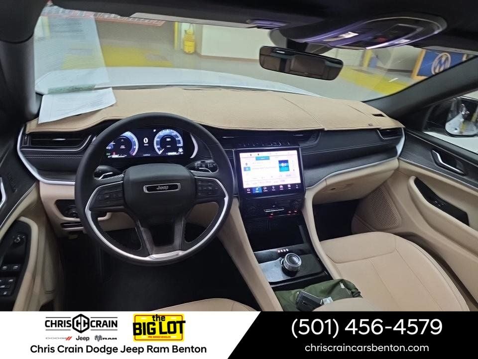 2025 Jeep Grand Cherokee Limited 4x2