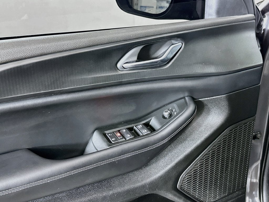 2024 Jeep Grand Cherokee L Laredo X 4x2