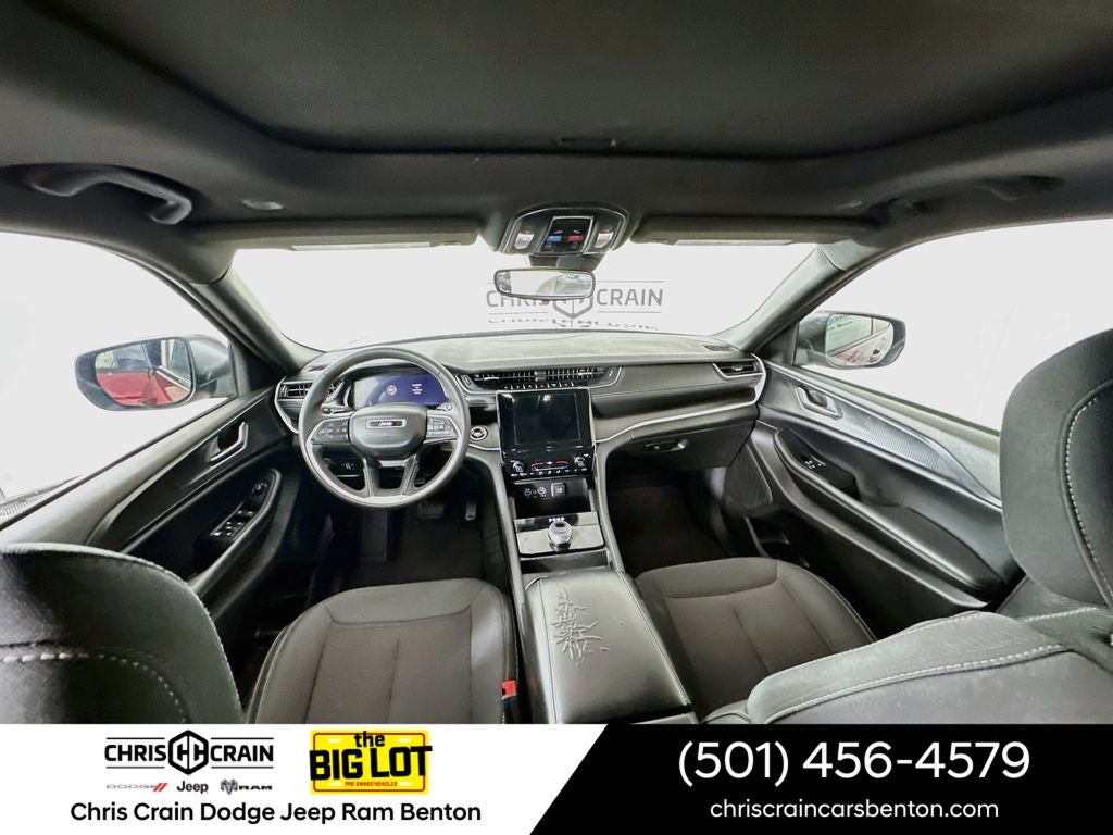 2024 Jeep Grand Cherokee L Laredo X 4x2