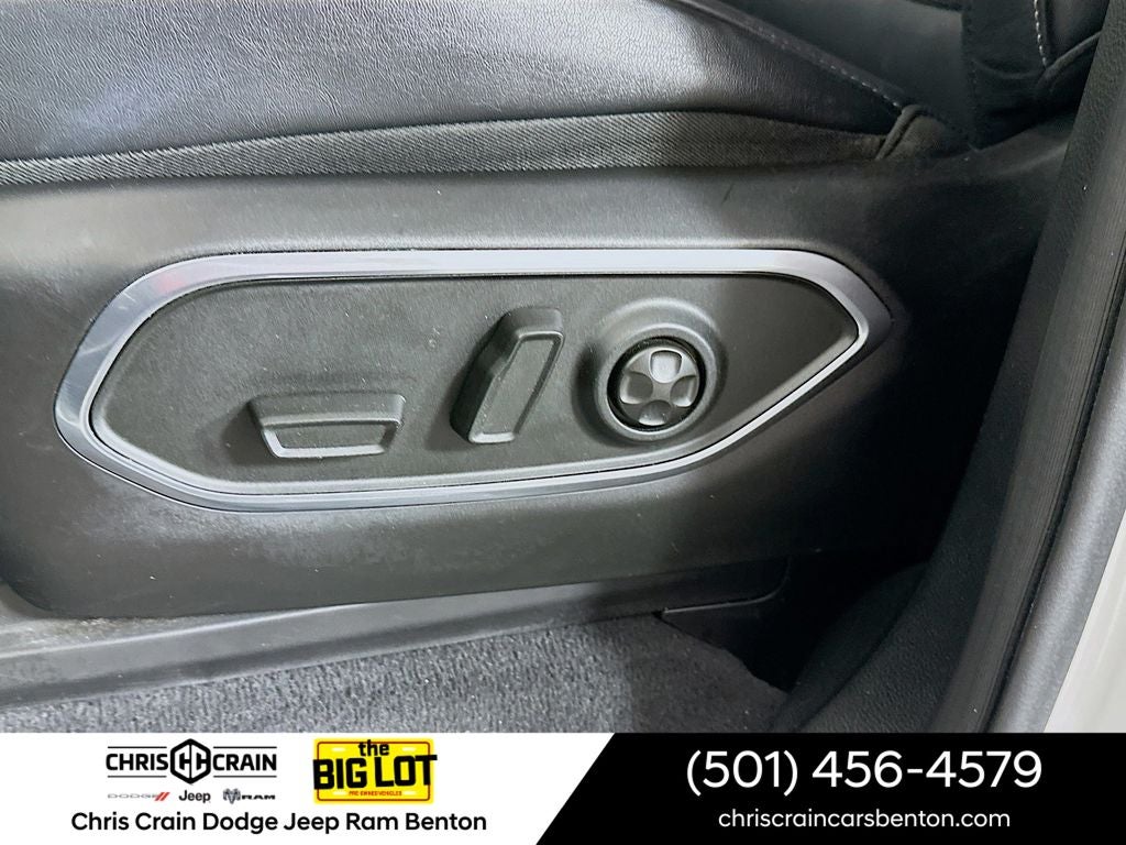 2023 Jeep Wagoneer Series II Carbide 4x2