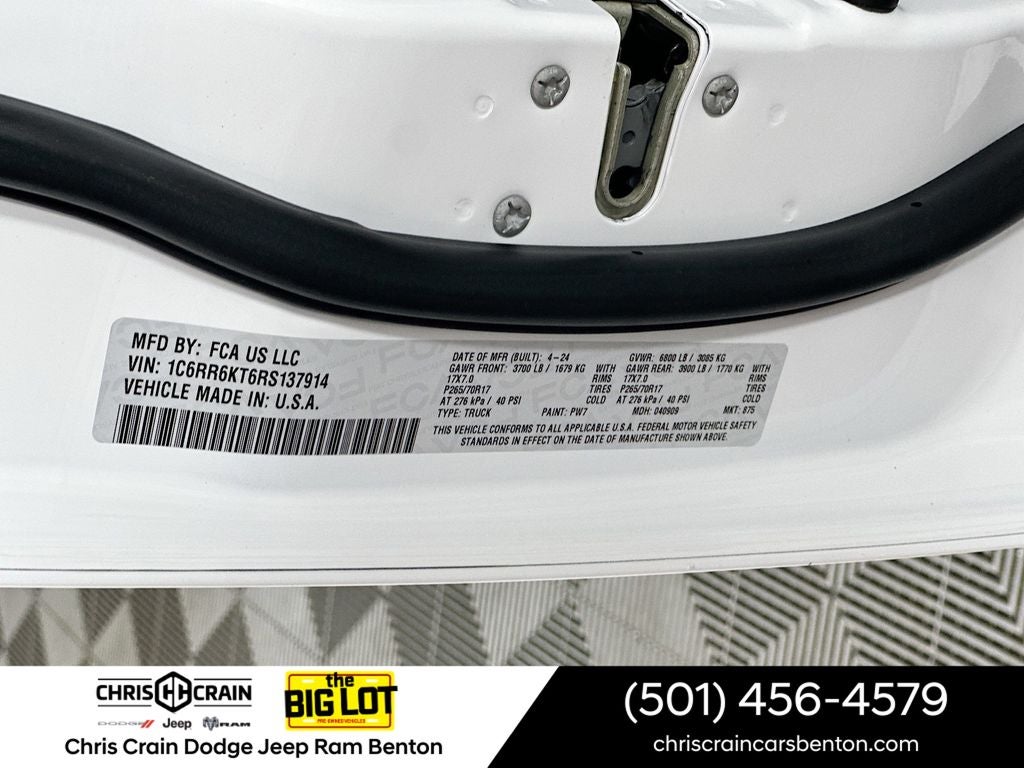 2024 RAM 1500 Classic Tradesman Crew Cab 4x2 5'7' Box