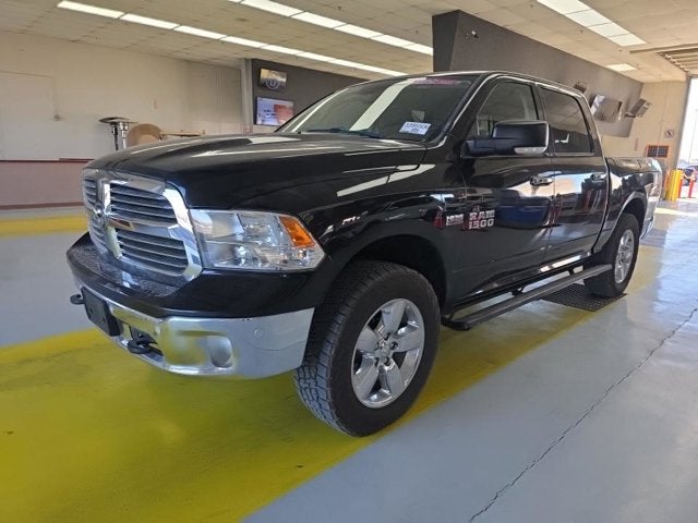 2017 RAM 1500 Lone Star Crew Cab 4x4 5'7' Box