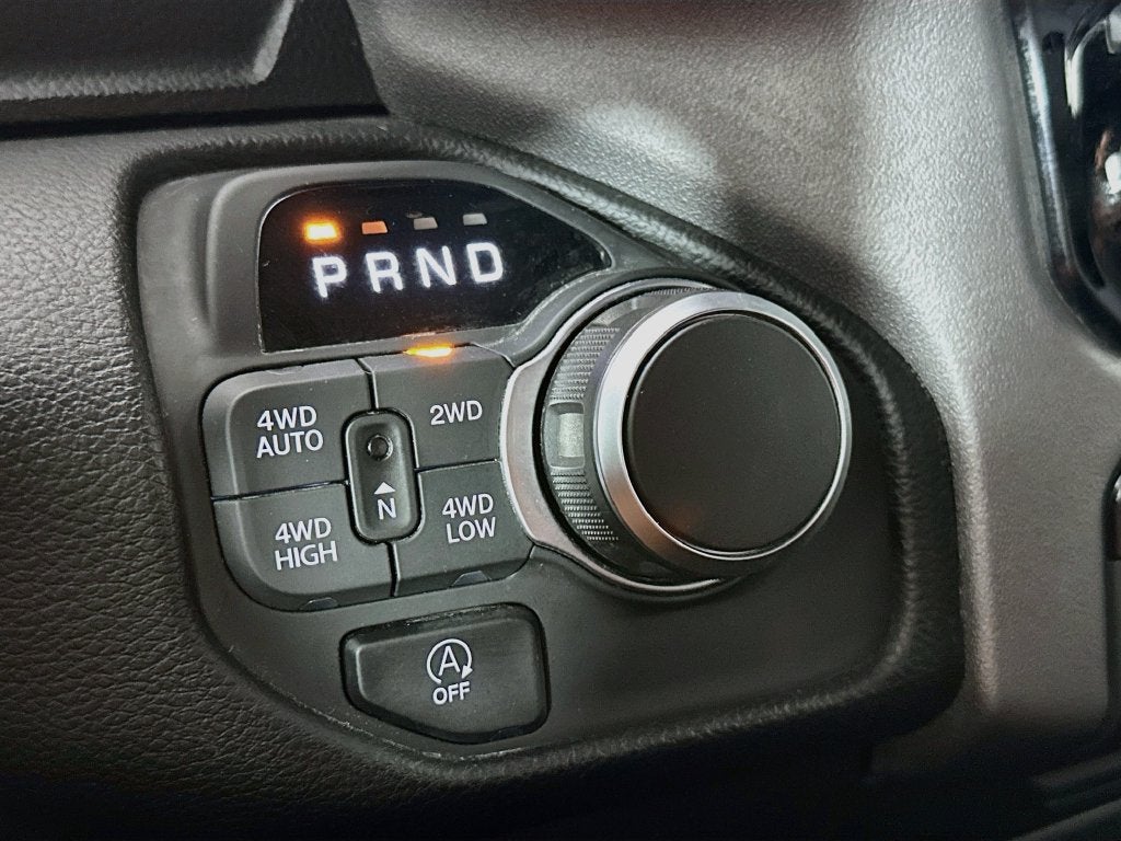 2025 RAM 1500 Lone Star Crew Cab 4x4 5'7' Box