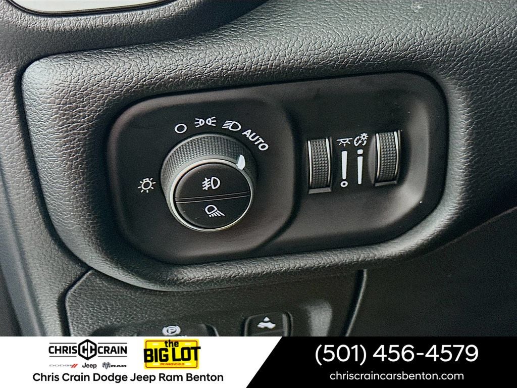 2025 RAM 1500 Big Horn Crew Cab 4x4 5'7' Box