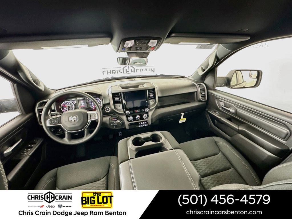 2026 RAM 1500 Tradesman Crew Cab 4x4 5'7' Box
