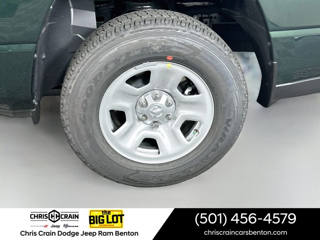 2026 RAM 1500 Tradesman Crew Cab 4x4 5'7' Box