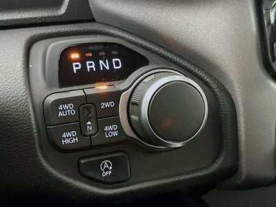 2025 RAM 1500 Big Horn Crew Cab 4x4 5'7' Box