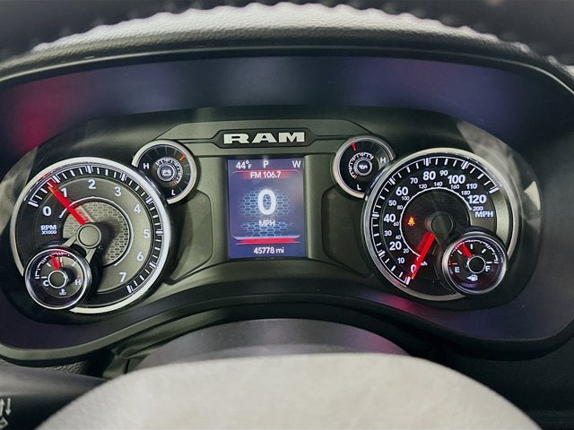 2022 RAM 1500 Big Horn Crew Cab 4x4 5'7' Box