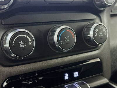 2022 RAM 1500 Big Horn Crew Cab 4x4 5'7' Box