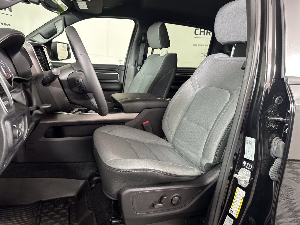 2026 RAM 1500 Big Horn Crew Cab 4x4 5'7' Box