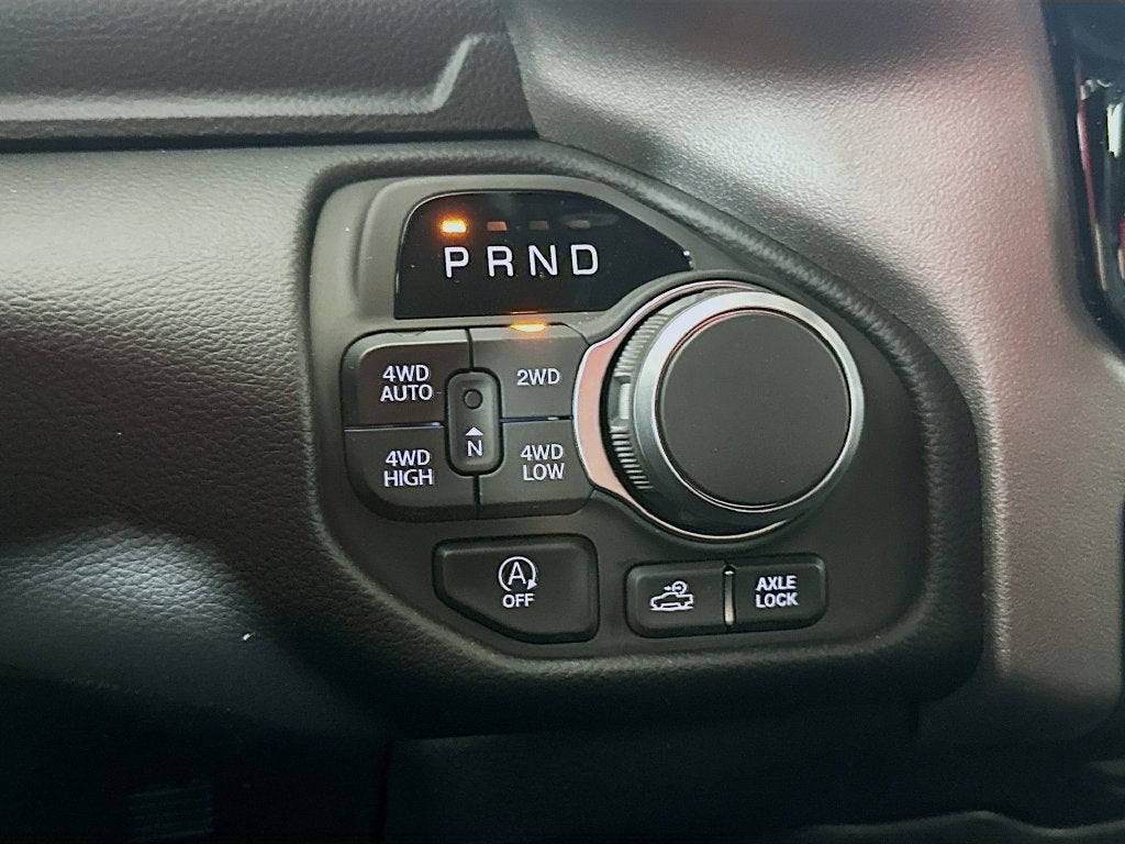 2026 RAM 1500 Big Horn Crew Cab 4x4 5'7' Box