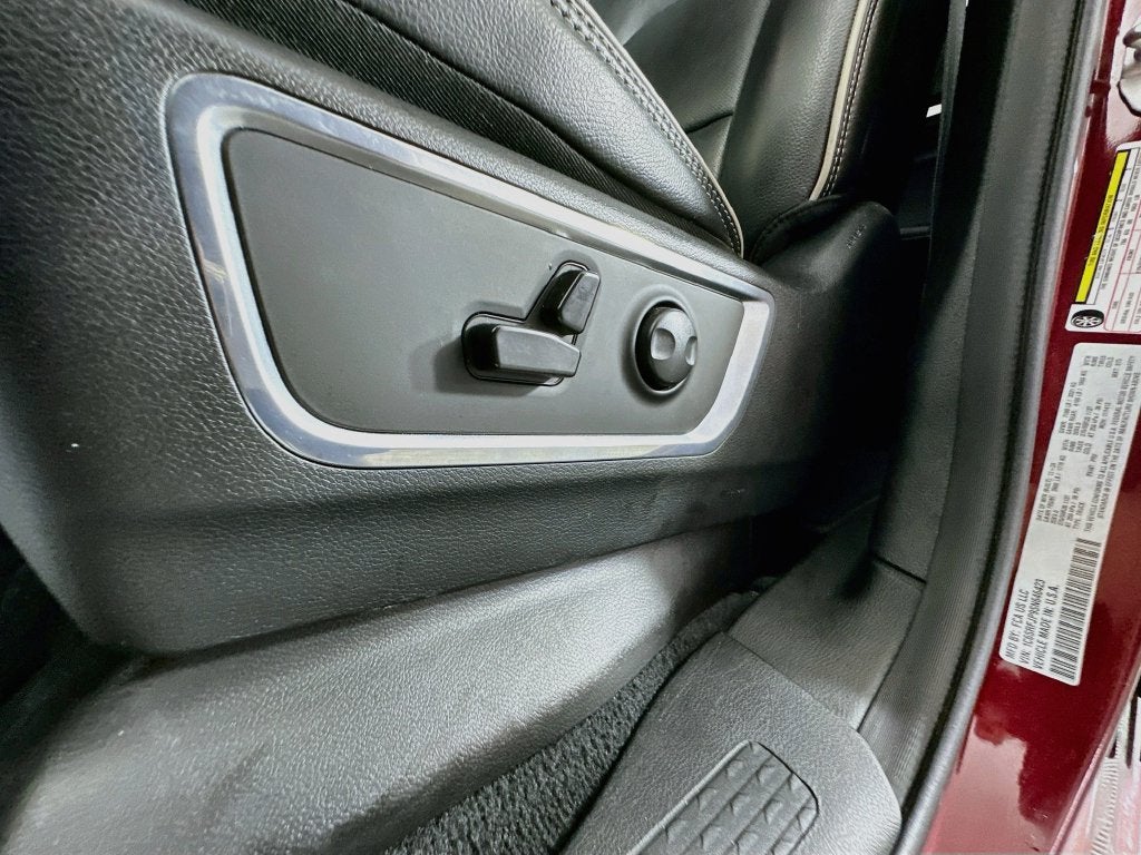 2025 RAM 1500 Laramie Crew Cab 4x4 5'7' Box