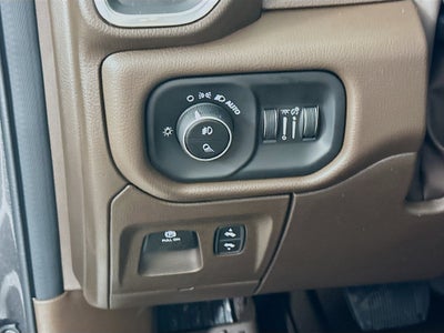 2026 RAM 1500 Laramie Crew Cab 4x4 5'7' Box