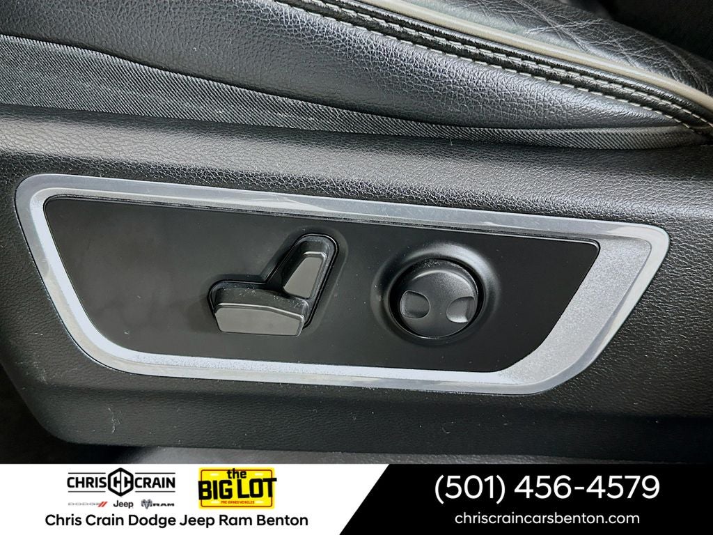 2022 RAM 1500 Laramie Crew Cab 4x4 5'7' Box