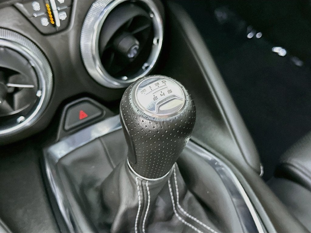 2022 Chevrolet Camaro RWD Coupe 3LT