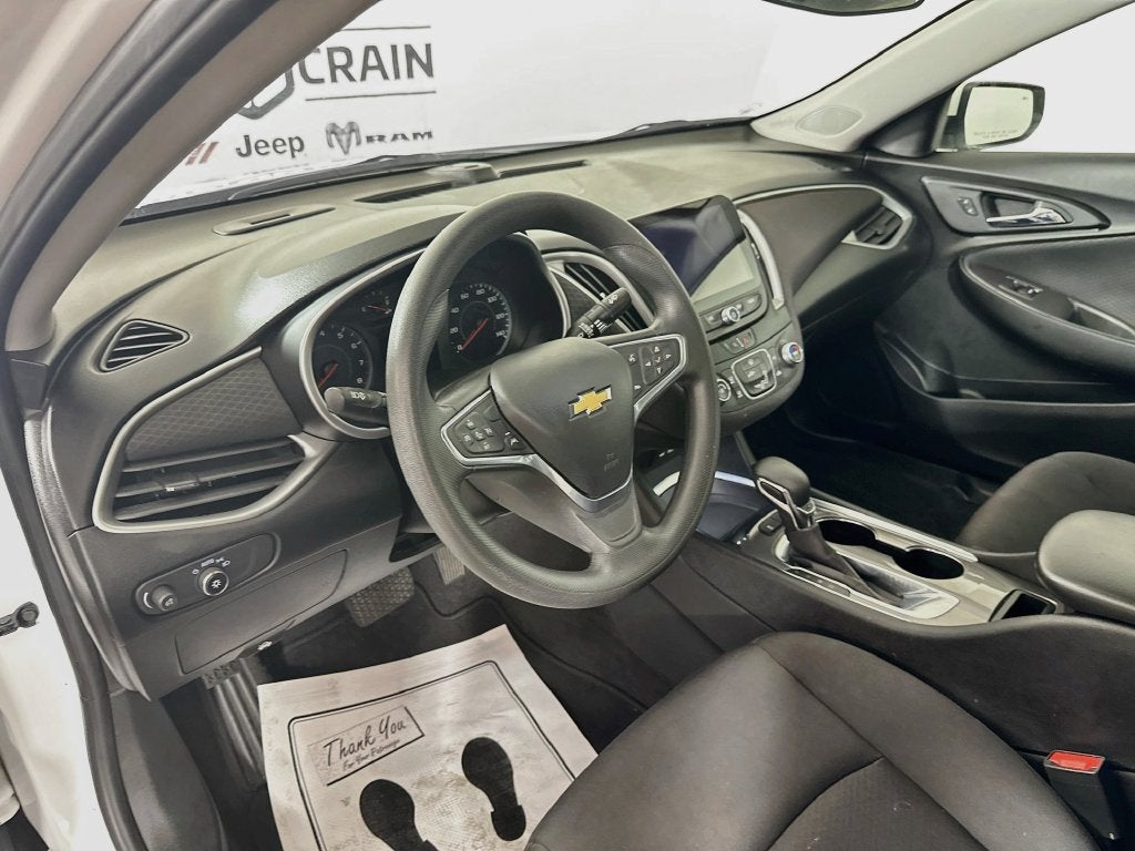 2021 Chevrolet Malibu FWD 1FL