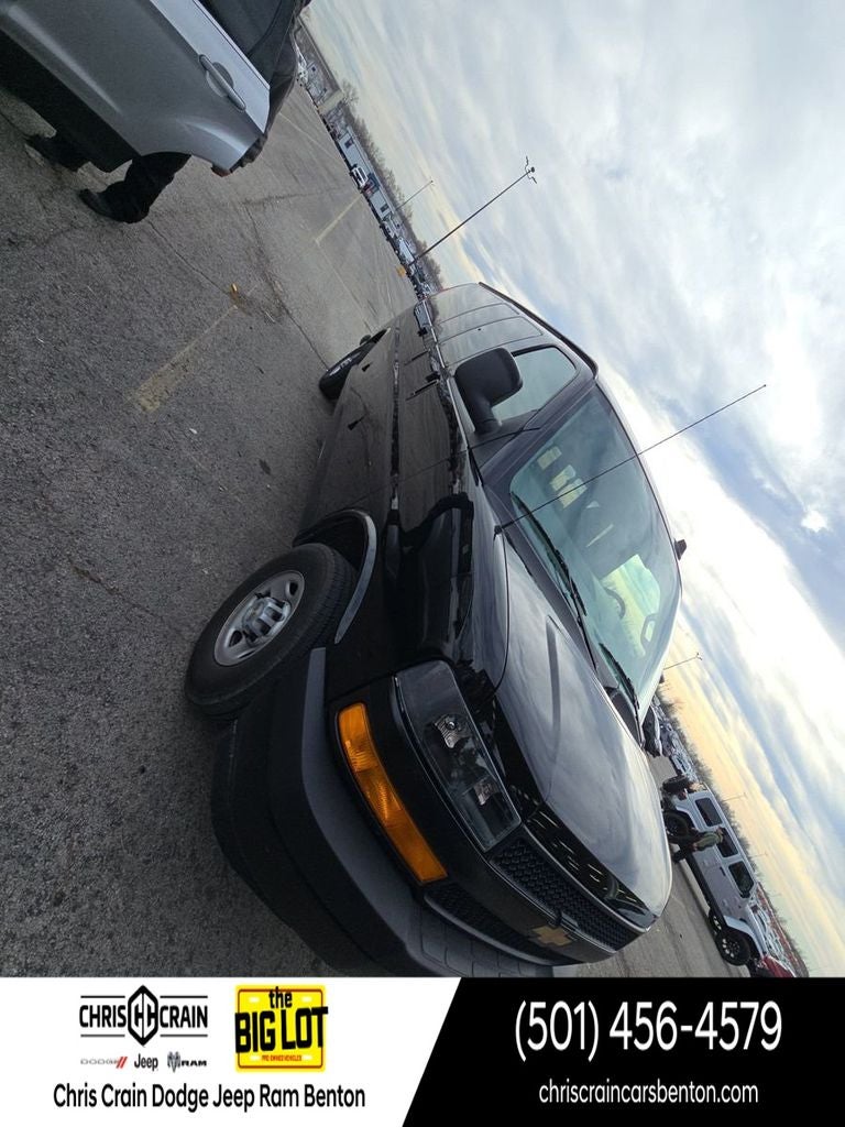 2025 Chevrolet Express Passenger RWD 3500 Extended Wheelbase LS