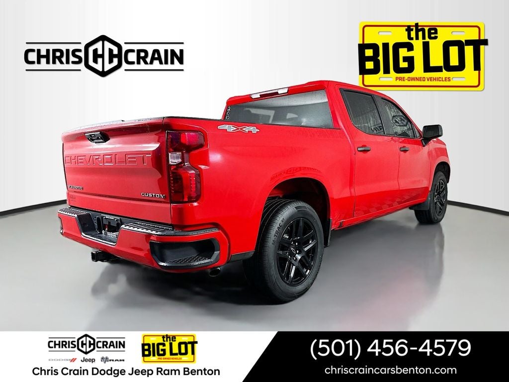 2023 Chevrolet Silverado 1500 4WD Crew Cab Short Bed Custom