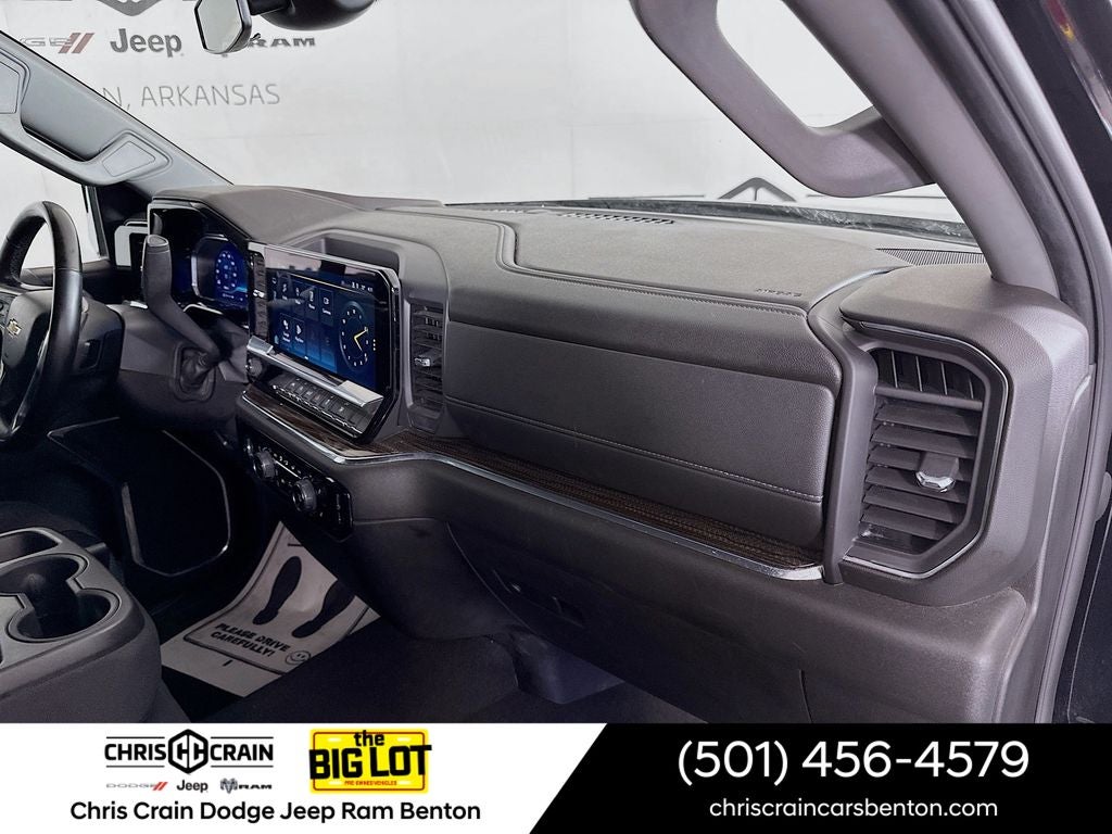 2023 Chevrolet Silverado 1500 4WD Crew Cab Standard Bed LT