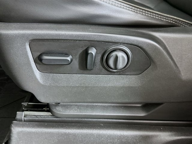 2021 Chevrolet Silverado 1500 4WD Crew Cab Short Bed High Country