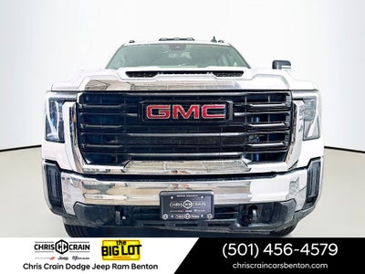 2024 GMC Sierra 3500HD Chassis Pro