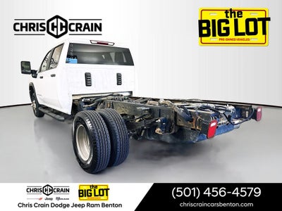 2024 GMC Sierra 3500HD Chassis Pro